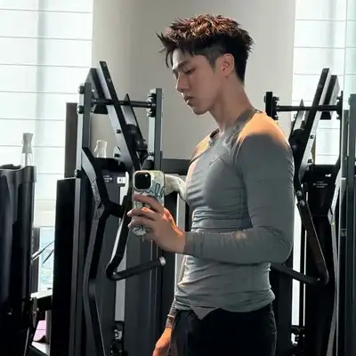 魏洋